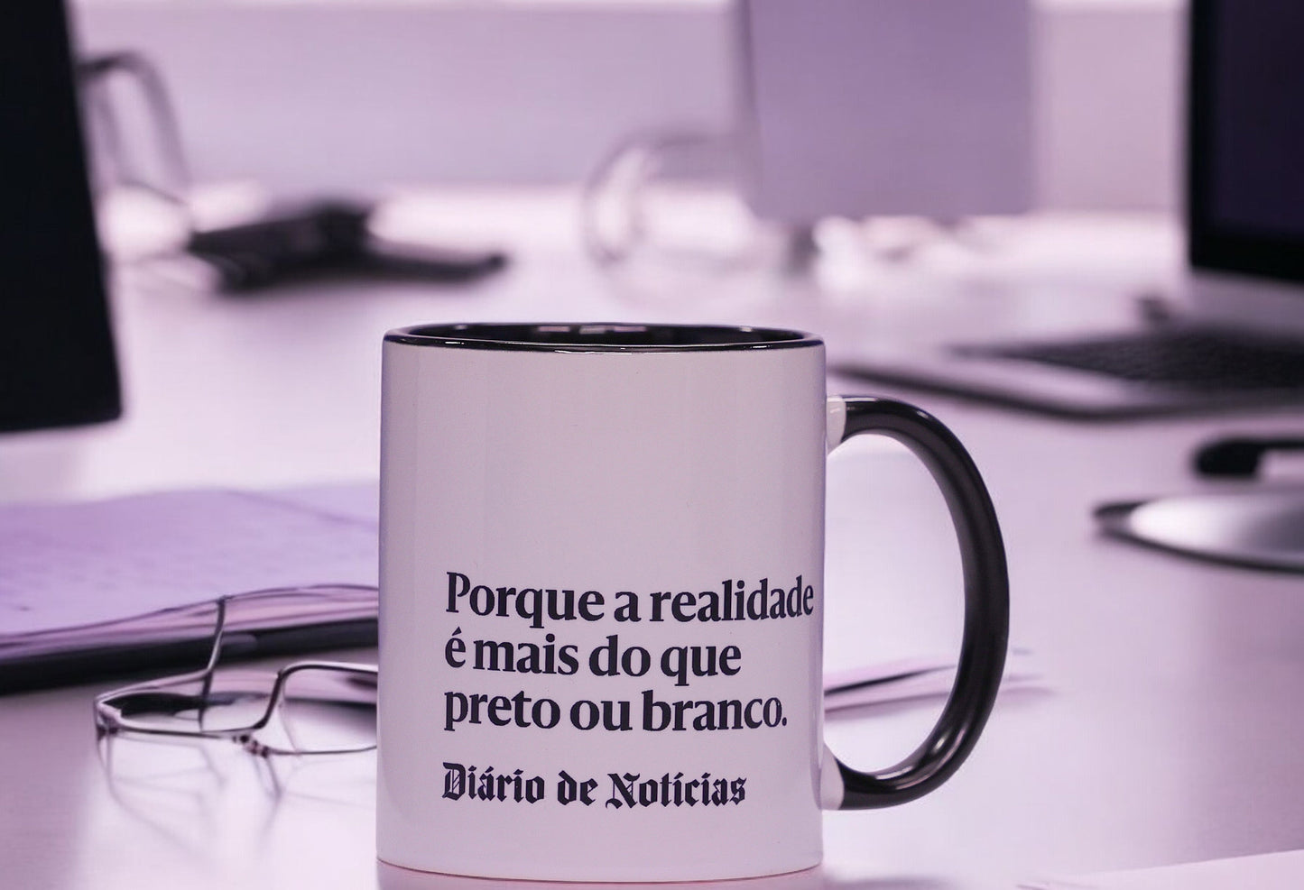 Caneca de Cerâmica Multicolorida: Estilo, Cor e Funcionalidade Diária